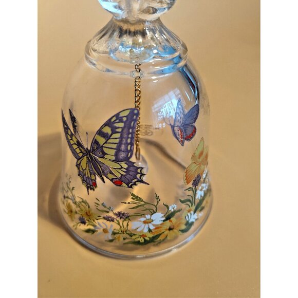 Vintage Art Crystal Glass Bell Avon Butterflies & Flowers 1990 - Picture 2 of 12